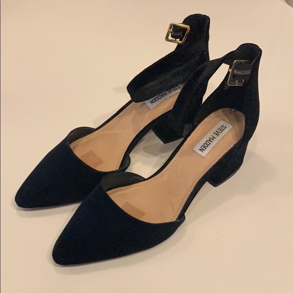 Steve Madden Dainna Black Velvet Block Heels